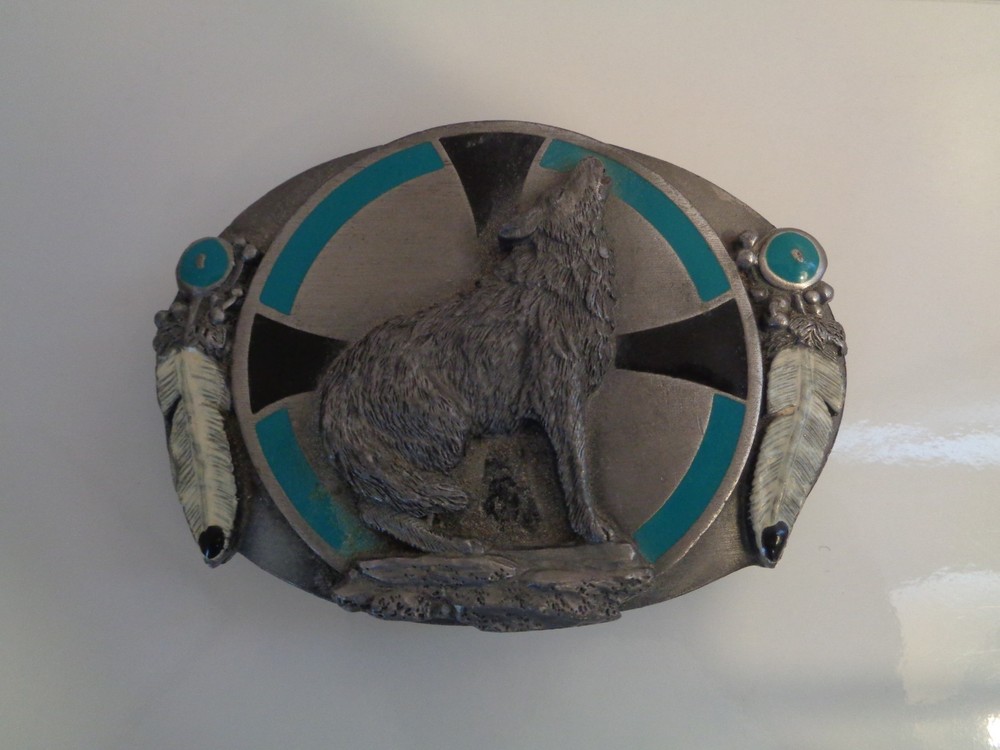 RARELY USED, VINTAGE WOLF DESIGN 3 DIMENSIONAL PEWTER BELT BUCKLE BY SISKIYOU