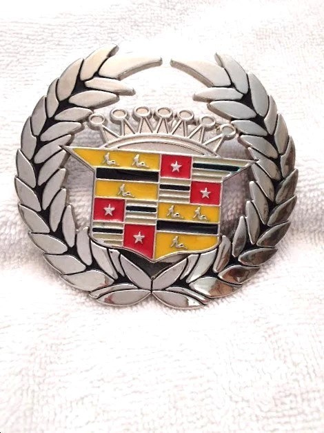 Cadillac Emblem Metal Belt Buckle Bottle Opener Chrome Enamel Mud flap Sexy Lady