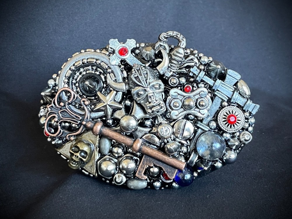 « Salvaged Kingdom » Ind. OOAK Mixed Metal Artisan Belt Buckle – Darren McNeese