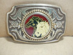 1980s HORSES BLACK & WHITE BELT BUCKLE MADE USA GOLD METAL RESIN VINTAGE