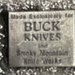 Buck Knives Metal Belt Buckle Silver Western 1.5in « Four Generations » Text