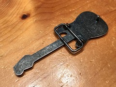 CLASSIC FENDER STRATOCASTER GUITAR GUN METAL GREY BELT BUCKLE