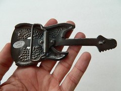ELECTRIC GUITAR BELT BUCKLE, ZINC ALLOY, BRASS COLOR, 5.5&Prime;, 3D SCULPTED DESIGN