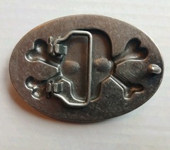 Skull Crossbones 4&Prime;x2 3/4&Prime; Belt Buckle Heavy Textured Front