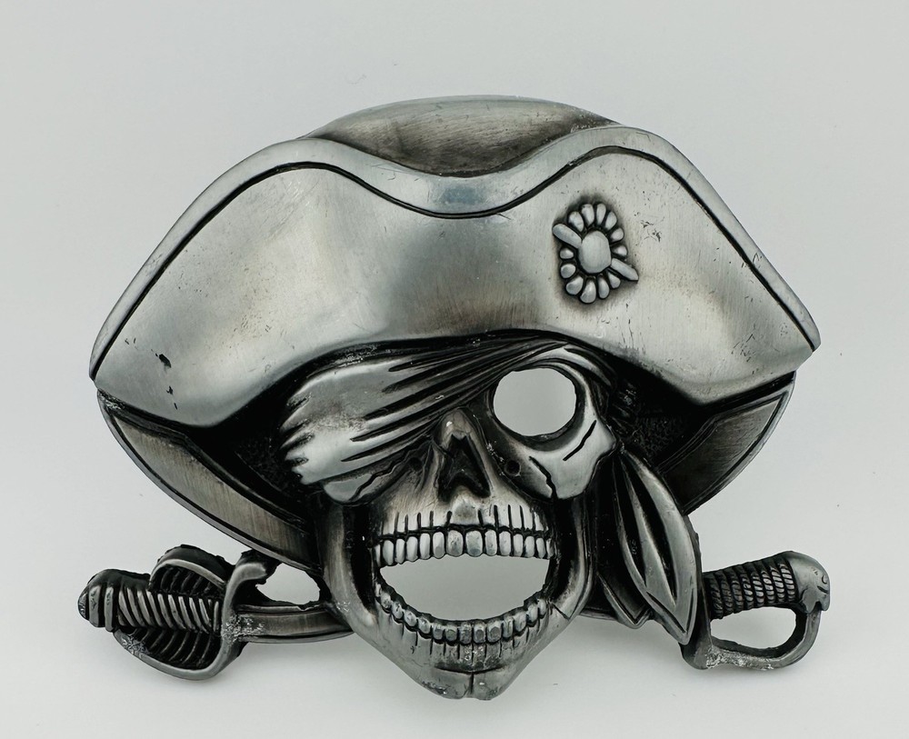 3D Pirate Jolly Roger Metal Belt Buckle Silver Tone Swashbuckler Swords 4&Prime;x 3&Prime;