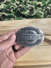 Dickies Men&rsquo;s Brass Metal Logo Oval Belt Buckle Antique Finish 3&Prime; Wide X 2 1/8&Prime;