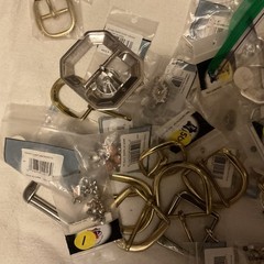 LOT OF 200 ITEMS: BUCKLES/ADDITIONAL ITEMS- VARIOUS STYLES AND DESIGNS – BOX 2