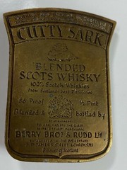 CUTTY SARK Whiskey Label Figural liquor advertisement Vintage Belt Buckle