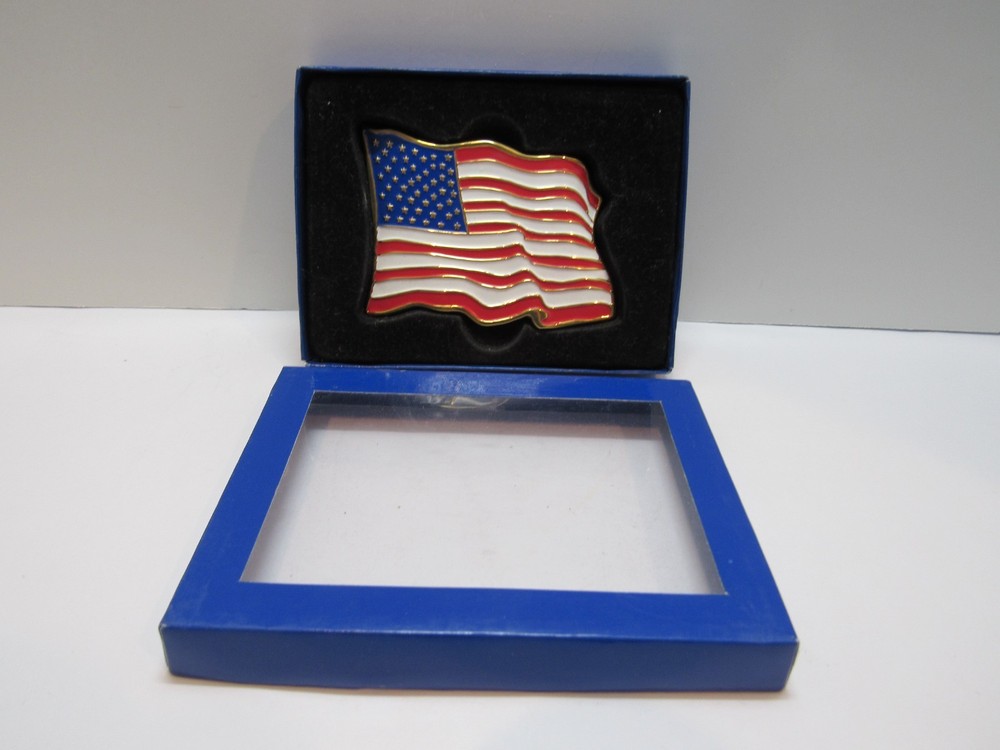 NEW! American Flying USA Flag Men&rsquo;s Belt Buckle Gold-Tone