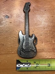 CLASSIC FENDER STRATOCASTER GUITAR GUN METAL GREY BELT BUCKLE