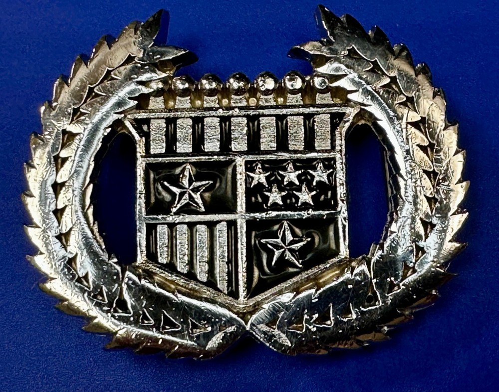 Cadillac Style Crown & Leaf Symbol Silver Tone Cutout Belt Buckle – 2002 Mobtown