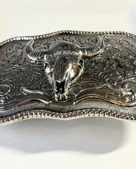Steer Head Skull Belt Buckle With Rope Border Preloved