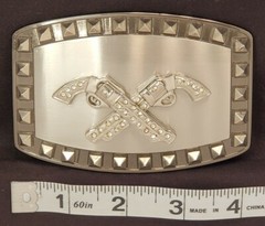STUDDED SILVER TONE TWIN PISTOLS BELT BUCKLE 