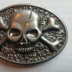 Skull Crossbones 4&Prime;x2 3/4&Prime; Belt Buckle Heavy Textured Front