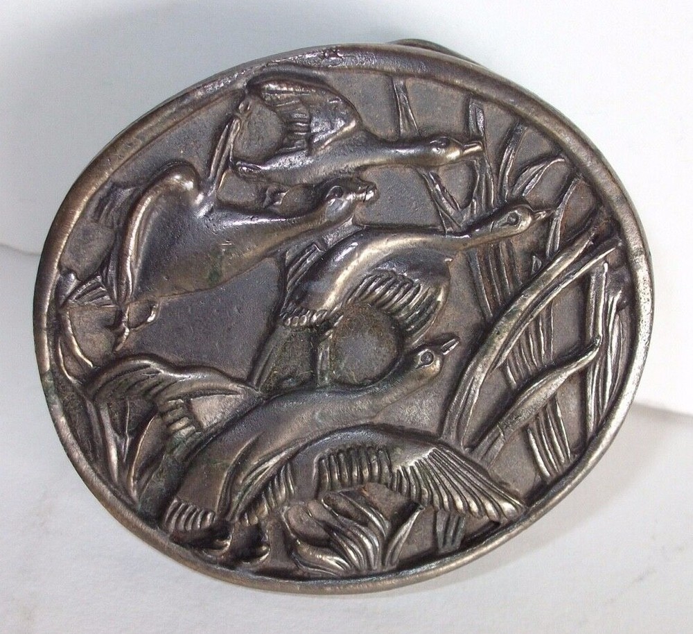 Flying Ducks/Geese Belt Buckle By Wyoming Studio Art Works Pewter Oval Smaller