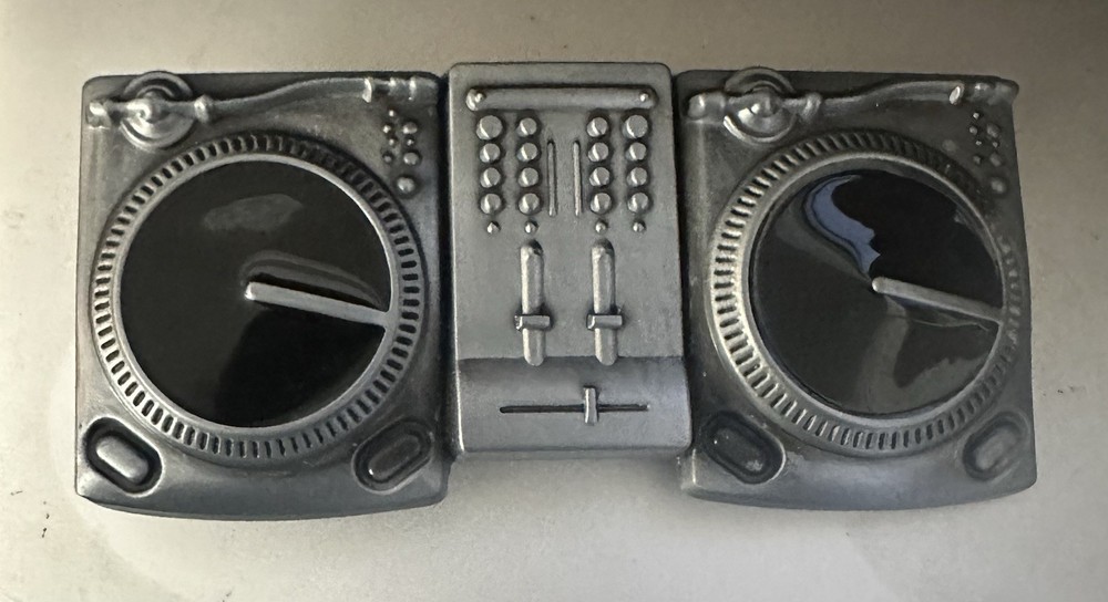 DJ Turntables Mixer Record Player Hip Hop Silver Color Figural Belt Buckle