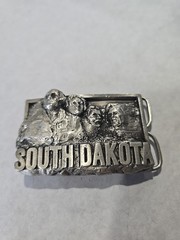 belt buckle