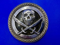 Skull and Crossed Swords Rope Pattern Border Silver Color Round Belt Buckle
