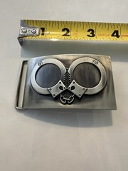 Silver Metal Handcuff Design Men&rsquo;s Interchangeable Belt Buckle Fits 1.5 in Belt