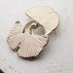 Gingko Leaves Belt Buckle, Rosepearl, Natural Metal Design with Gingko Leaves