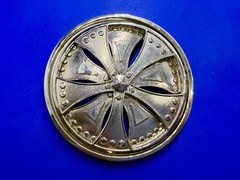Round Sports Car Truck Rim Tire Spinner Moving Wheel Silver Color Belt Buckle
