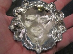 LION&rsquo;S HEAD BELT BUCKLE COVERED IN SPARKLING CRYSTALS HEAVY MISSING CLASP GW-17