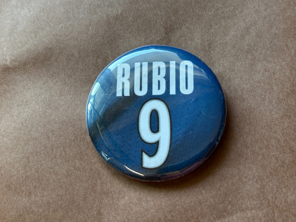 Minnesota Timberwolves NBA BASKETBALL pin pinback button Round Rubio 9 Blue 2&Prime;