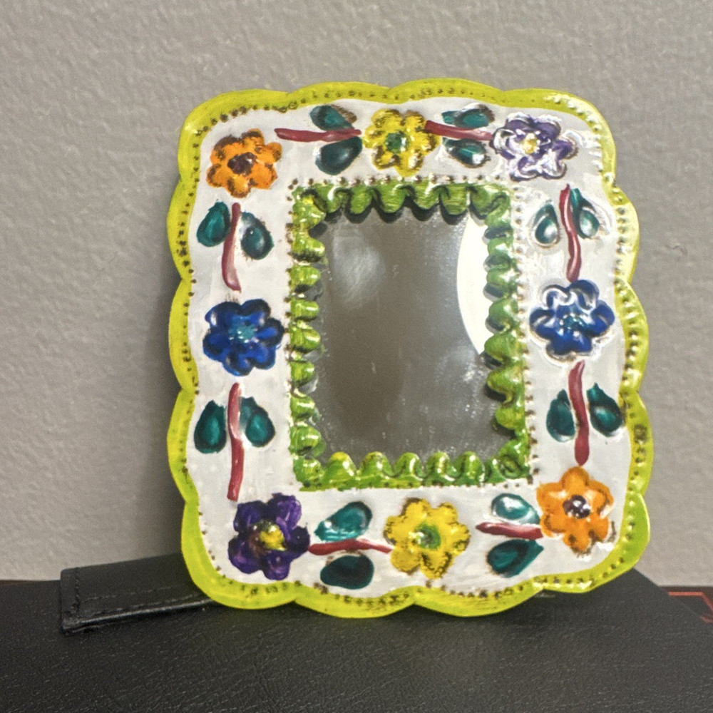 Floral Mirror Center Metal – Multicolor,