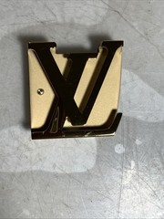 LOUIS VUITTON Gold tone Buckle