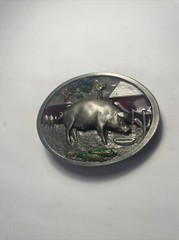 1987 BELT BUCKLE VINTAGE PIG IN PIGPEN C&J INC. MADE IN USA Farmers Farming Hog