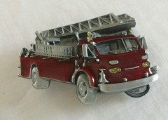 RED FIRE LADDER TRUCK SHAPED CUTOUT BELT BUCKLE BERGAMOT BRASS WORKS USA 1978