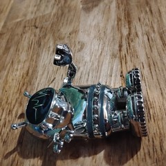 Chrome Belt Buckle-Outer Space Suit-Alien-Astronaut-Moving Arms-4&Prime;-Unique
