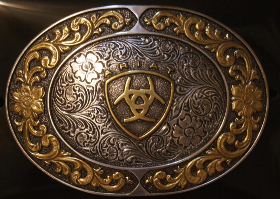 Ariat® Oval Engraved Silver & Gold tone Belt Buckle A37020