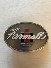 Farmall Men&rsquo;s Western Oval Logo Belt Buckle Metal Silver/Red/Black 1.5&Prime;