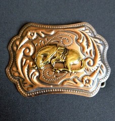 VTG Bowing Horse End Of Trail Copper Tone W Gold Horse Belt Buckle Men&rsquo;s Ornate