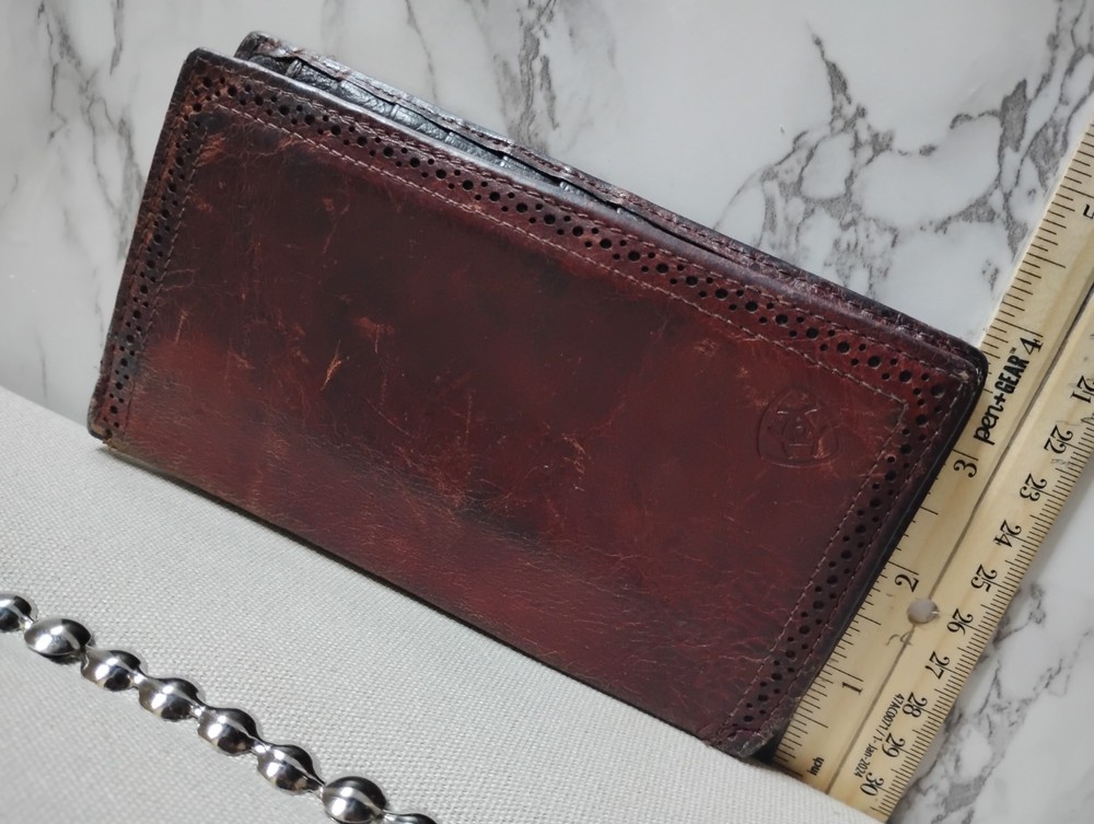 Ariat Leather Men&rsquo;s Rodeo Brown Wallet Western Checkbook Cover