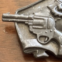 Famous Stars and Straps Guns And Rose Design Belt Buckle