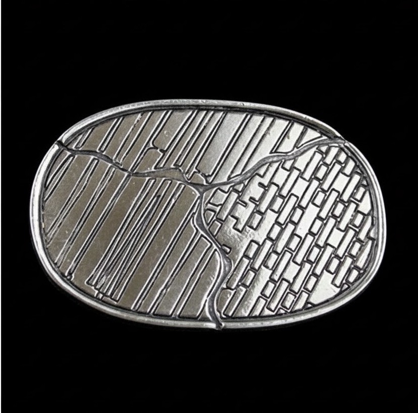 Belt Buckle with Wall Tear Design, Antique Silver, Modern & Industrial