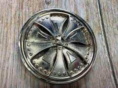 Round Sports Car Truck Rim Tire Spinner Moving Wheel Silver Color Belt Buckle