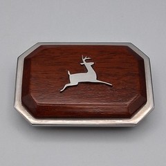 Vintage 3D Leaping Deer Belt Buckle Metal Wood Grain Heavy Duty Rare Collectible