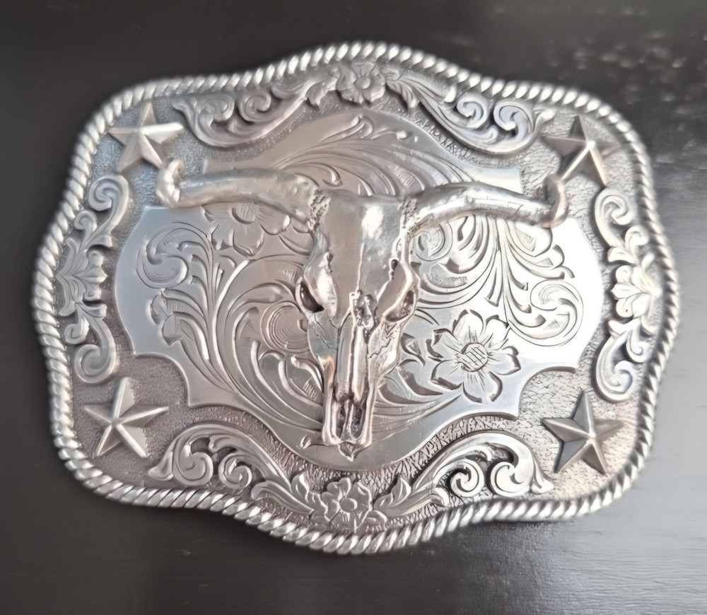 Nocona Men&rsquo;s Rectangle Rope Edge Steer Skull Boxed Buckle