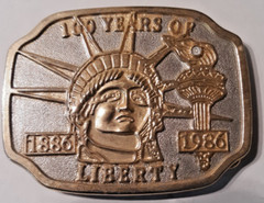 belt buckle 100 years of Statue of Liberty gold with gem in torch 1986…3.25&Prime;