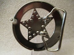 NEW POLISHED METAL RHINESTONE ICED OUT STAR BELT BUCKLE 2 5/8&Prime; VIC-THOR1