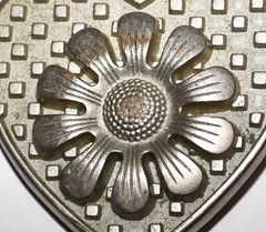 Studded Heart with 3 Dimensional Flower Silver Plated Belt Buckle