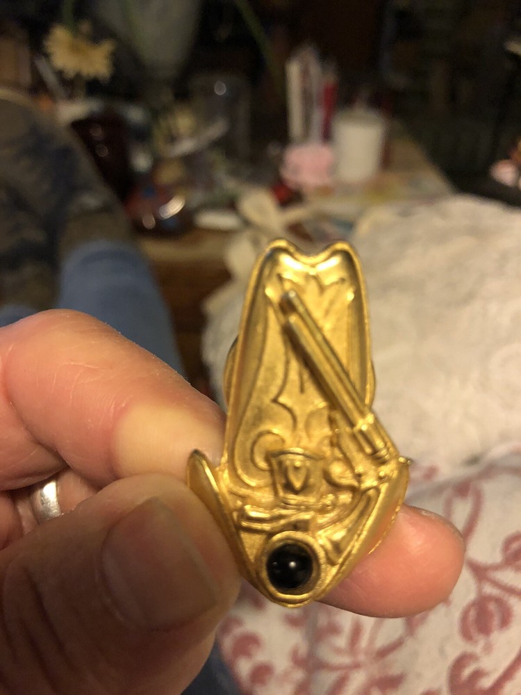Rare Vintage Six Shooter gun, boot button cover