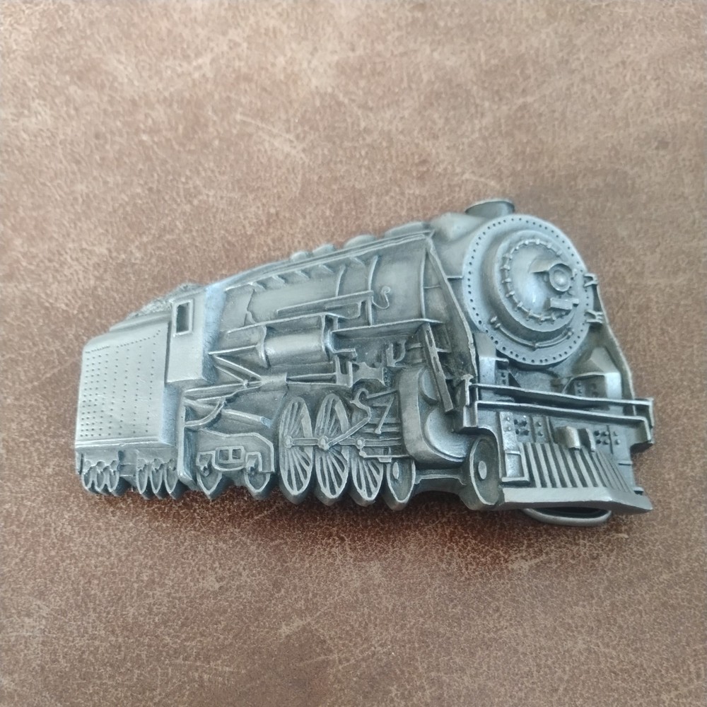 belt buckle 1979 Indiana Metal Craft locomotive train engine