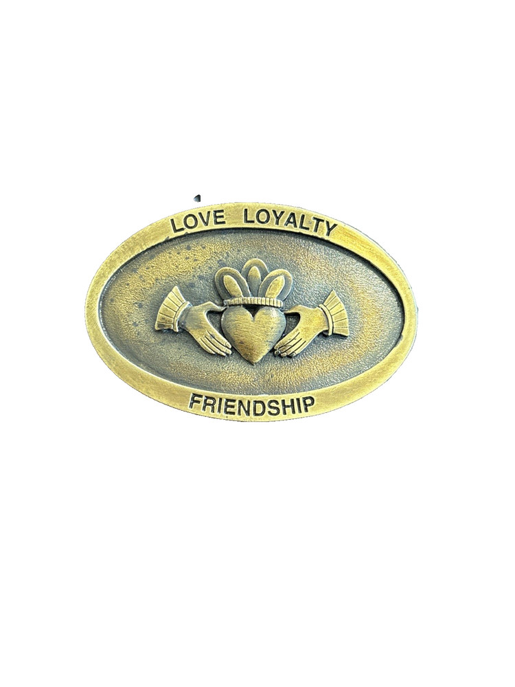 Irish Claddaugh FRIENDSHIP LOVE LOYALTY Symbol Buckles of Ireland 3D Belt Buckle