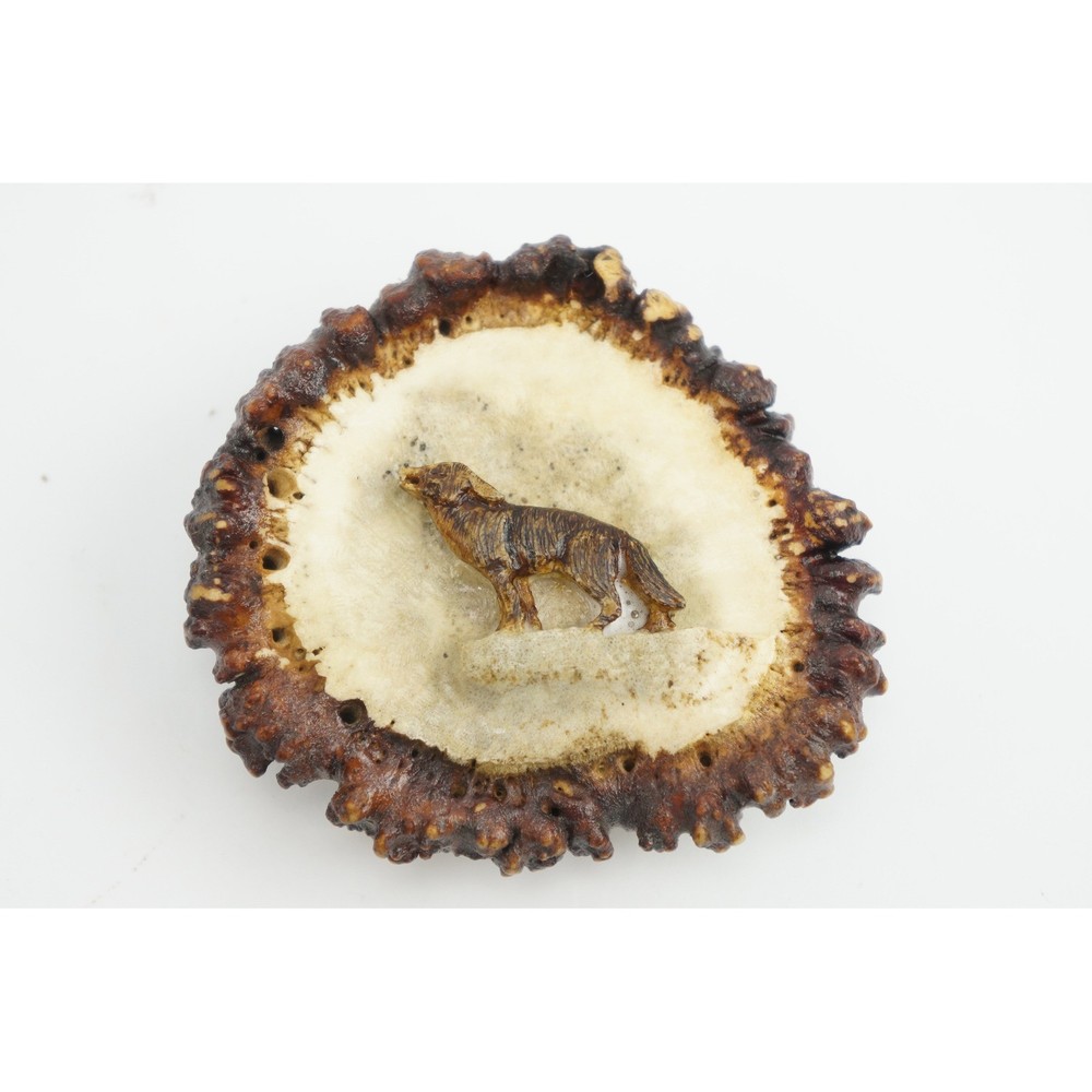 Vintage Handmade Elk Antler Burr Belt Buckle Brown Carved Wolf Wildlife EUC