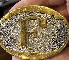 Cowboy Rodeo Western Metal Belt Buckle Letter « F » 2.5&Prime; x 1.2&Prime; Gold & Silver Tone