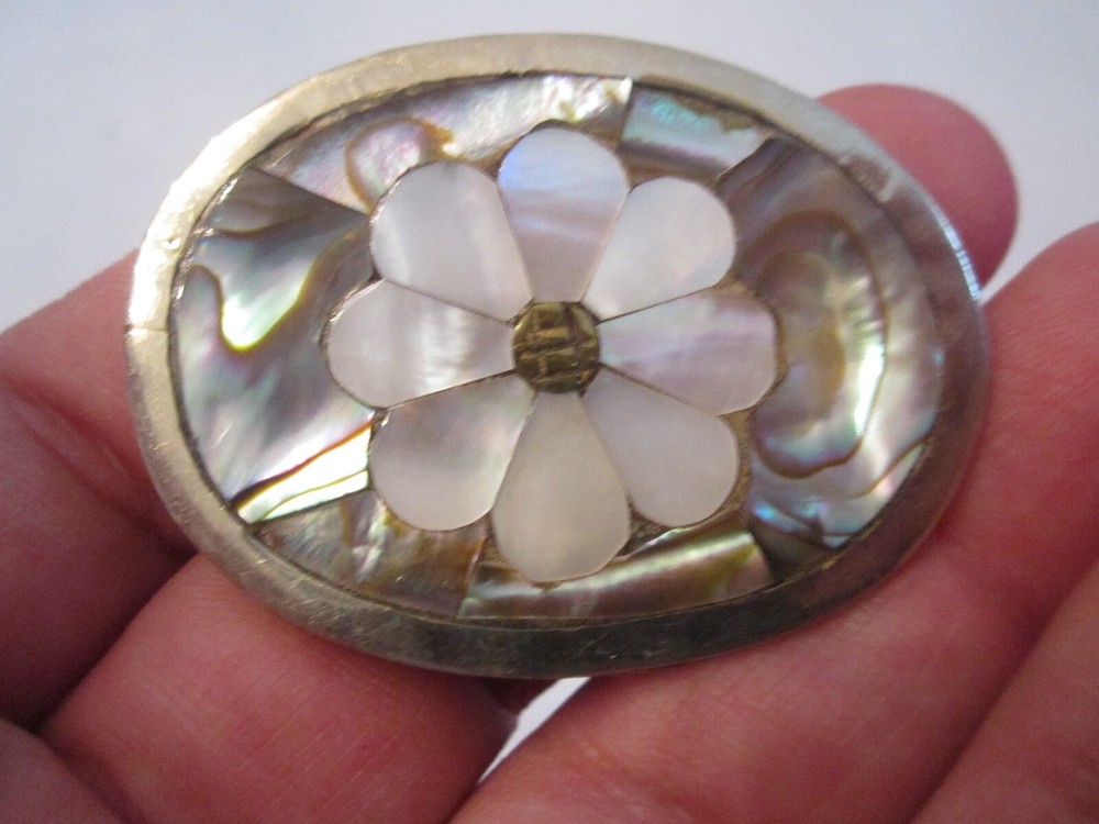 VINTAGE ALPACA SILVER BELT BUCKLE WITH MOTHER OF PEARL INLAY – GW-13